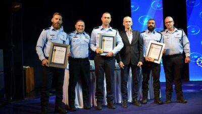 Вручены награды лучшим полицейским 2022 года