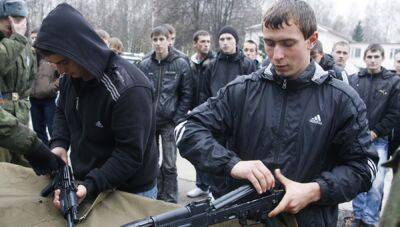 В России собираются ввести уроки начальной военной подготовки в школах