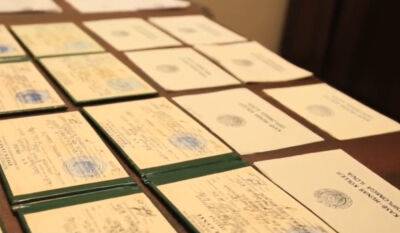 В Джизакской области сотрудница профшколы выдавала липовые дипломы за деньги. Видео