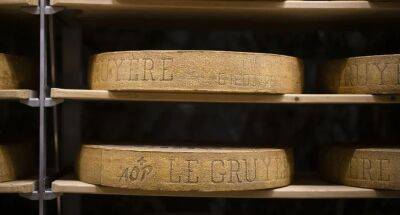 Швейцарский Грюйер (опять) назван лучшим сыром в мире