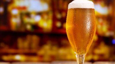 Медики з'ясували, скільки пляшок пива може викликати інсульт