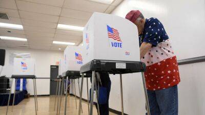 На промужеточных выборах в США продолжается подсчёт голосов