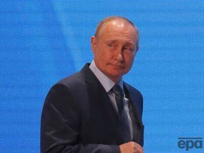 "Начинкой конфет "Путин" могут быть только опарыши и козявки мертвого клоуна". Невзоров высмеял конфеты в честь 70-летнего президента РФ