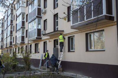 На проспекте Свободы завершают ремонт домов, пострадавших от российских обстрелов, – Кличко