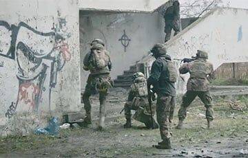 Бойцы «Иностранного легиона» показали зрелищное видео боя у Антоновского моста