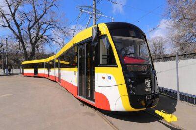 Одесский электротранспорт заработал: трамваи и троллейбусы выходят на маршруты