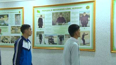 Абитуриенты Туркменистана получили право на отсрочку от призыва