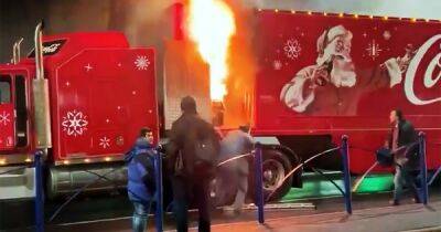 Праздник отменяется: в Румынии сгорел новогодний грузовик Coca-Cola (видео)