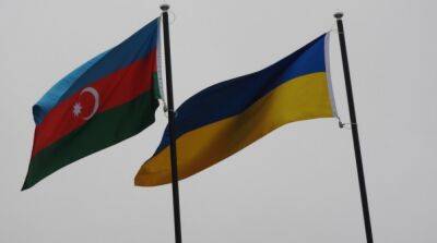 Азербайджан отправил Украине десятки трансформаторов и генераторов
