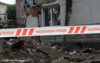 В одному із старовинних будинків Одеси обвалилася стеля, заблокувавши мешканців у квартирах