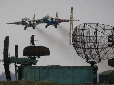 В оккупированном Россией Крыму десять военных аэродромов – СМИ