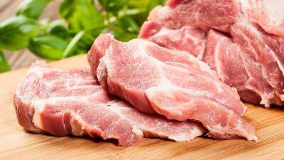 В Україні помітно подешевшала свинина: які ціни на м'ясо зараз
