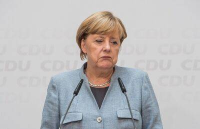 Вучич: заявления Меркель и Порошенко о Минских соглашениях ставят вопрос о доверии