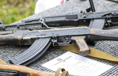 В Китае назвали сравнили АК-47 с оружием массового поражения
