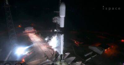 Исторический полет SpaceX на Луну: на спутник Земли полетели три уникальных космических аппарата (видео)