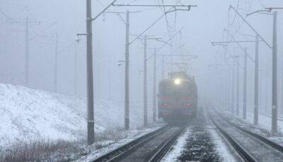 Зима лютует: задерживаются поезда из Харькова на западную Украину и в Польшу