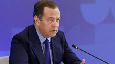 Медведев заявил, что рф наращивает производство самых мощных средств поражения