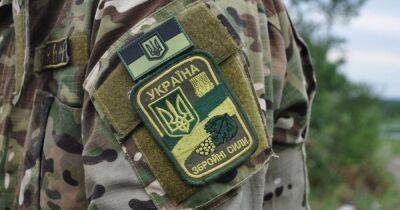В Херсоне мужчина накинулся на военных из-за лозунга "Слава Украине" (фото)