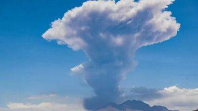 Проснулся вулкан Ласкар в чилийских Андах. Столб дыма и пепла достиг 6 км - unn.com.ua - Украина - Киев - Чили