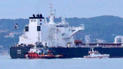 Турция начала пропускать танкеры с нефтью через Босфор