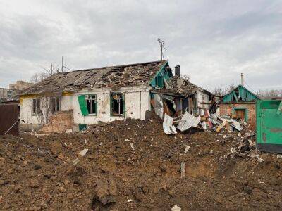 Обстрелы Донецкой области. Оккупанты ночью повредили более 10 домов, ранены три мирных жителя