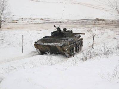 В Беларуси российские танки перебрасывают ближе к границе с Украиной – СМИ