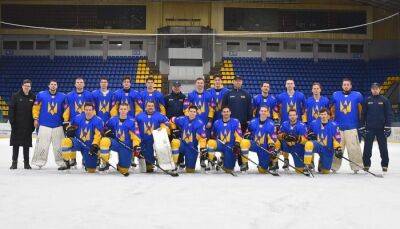 Сборная Украины по хоккею отправилась на Турнир трех наций