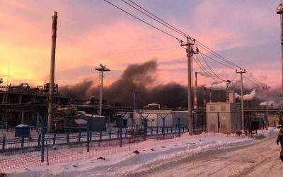 Пожежі в Росії не вщухають: у Нижньокамську згорів склад підприємства, де зберігали каучук