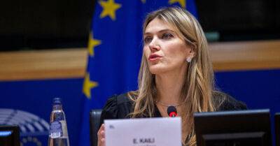 Коррупционный скандал в ЕС: вице-президент Европарламента Ева Кайли арестована за взятку