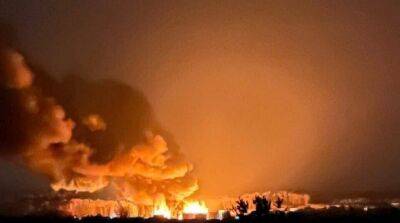 В Брянской и Курской областях рф прогремели взрывы: горит военная часть