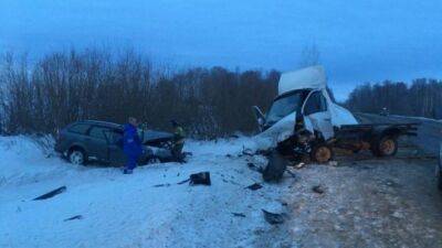 «ГАЗель» и «Шевроле» столкнулись на трассе в Челябинской области, один из водителей погиб