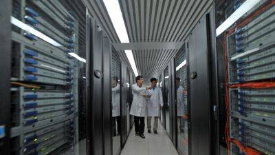 Китай запретил поставки в Россию процессоров Loongson