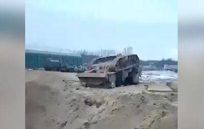 Появилось видео последствий удара по воинской части в Брянской области РФ