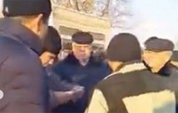 В Казахстане работники локомотивного депо вышли на забастовку - charter97.org - Казахстан - Белоруссия - Жамбылская обл.