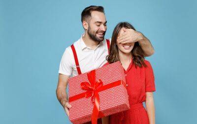 Чому дарувати подарунки приємніше, ніж отримувати