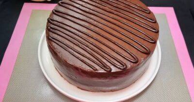 Восторг сладкоежек: рецепт шоколадного торта "Эскимо" (видео)