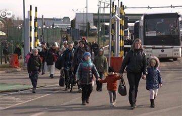 Из Беларуси и РФ вернулись более пяти тысяч граждан Украины