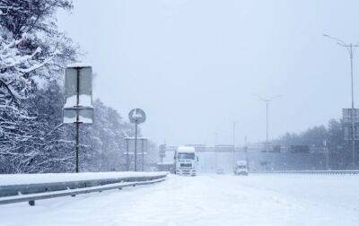 У Сумській області за ніч випало до 25 см снігу: водіїв попередили про небезпеку