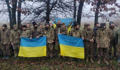 Відбувся черговий обмін полоненими між Україною та РФ: 64 воїна повернулося додому