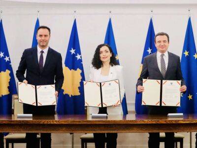 Альбин Курти - Лидеры Косово подписали заявку на вступление в ЕС - gordonua.com - США - Украина - Сербия - Косово