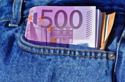 Официальный курс валют: евро подорожал на 35 копеек