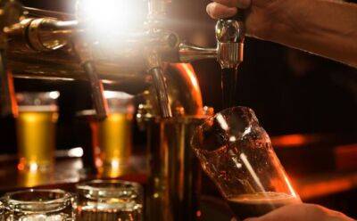 За алкоголь в баре НДС будет меньше