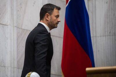 Правительство Словакии проиграло парламентский вотум недоверия