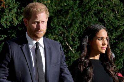 Принц Гарри и Меган Маркл обрушились с новой критикой на королевскую семью Британии