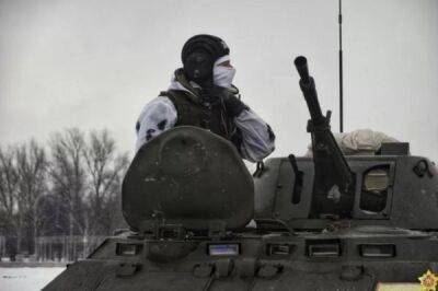 Беларусь заявила, что отводит войска от границы с Украиной. В Киеве говорят об “отвлекающем маневре”