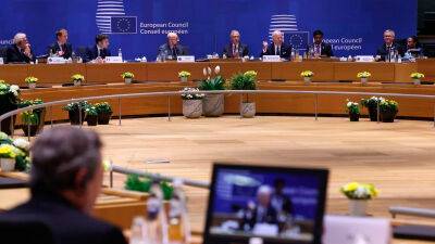Лідери ЄС домовились про 18 млрд євро макрофіну для України у 2023 році – рішення саміту