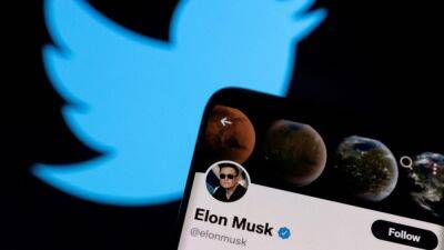 Журналисты, забаненные в Твиттере, требуют наложить санкции на соцсеть