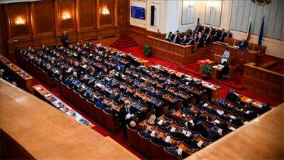 Парламент Болгарії остаточно схвалив угоду про постачання зброї Україні