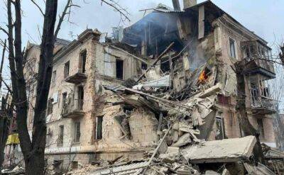 Удар по жилому дому в Кривом Роге: спасатели достали тело еще одной погибшей