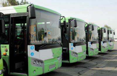В Ташкент за два дня доставили свыше 200 автобусов. Власти утверждают, что интервал на маршрутах удалось сократить до 10-12 минут